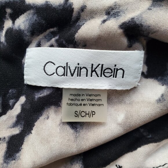 Calvin Klein Dark Floral Pleated Top Sleeveless Blouse Great for Under Suit - Picture 5 of 11